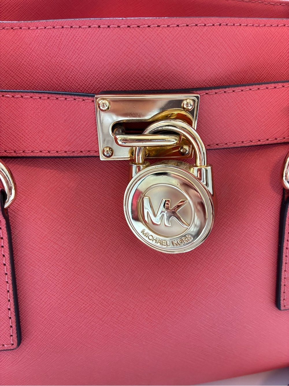 Michael Kors Hamilton Coral Pink Saffiano Leather Satchel Bag Gold Lock - Picture 8 of 9